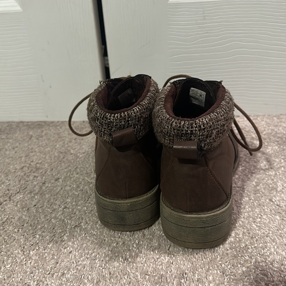 Rocket Dog Brown Lace Up Ankle Boots Knit Collar - Picture 8 of 10